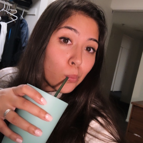 Meet your Posher, Josie - Picture 1 of 1